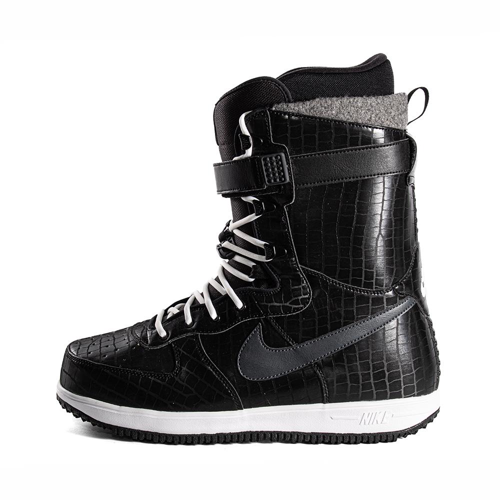  Nike Size 13 Black Snowboarding Boots